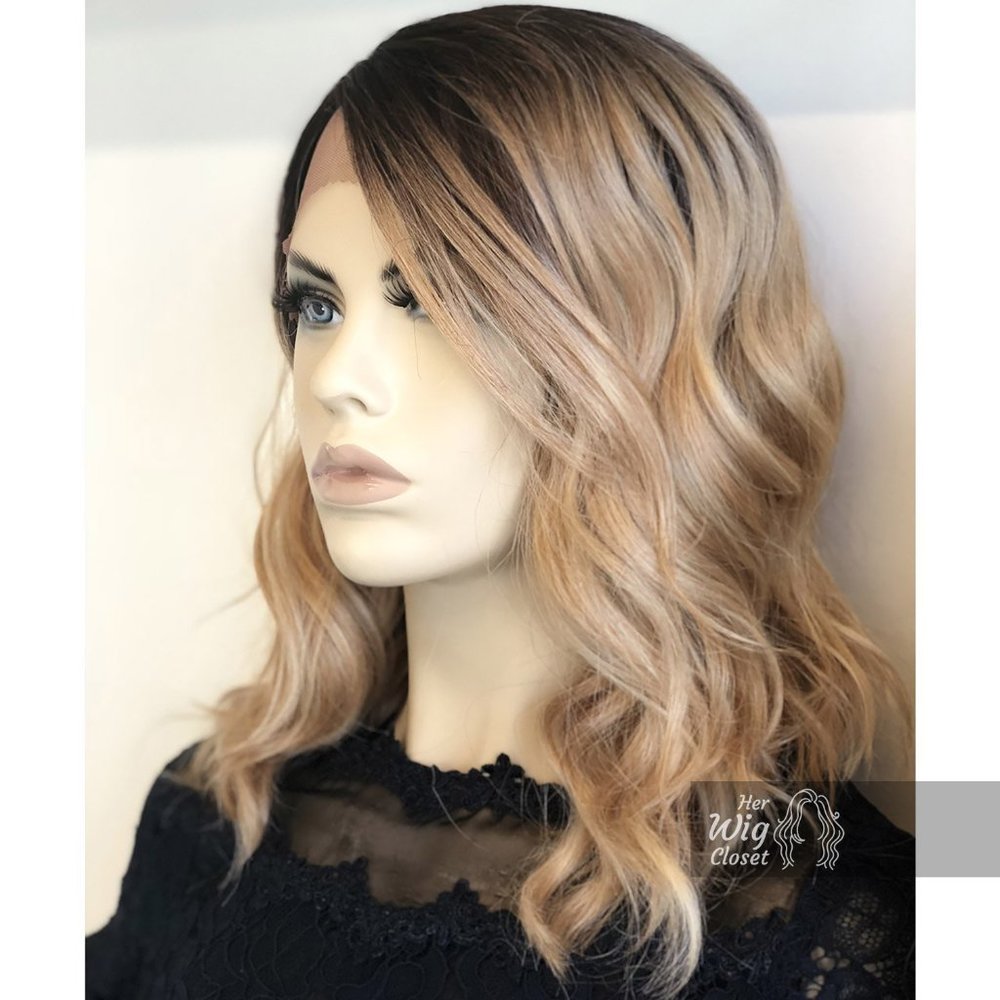14" Mix Blonde With Dark Roots Wavy Wig | Angelina